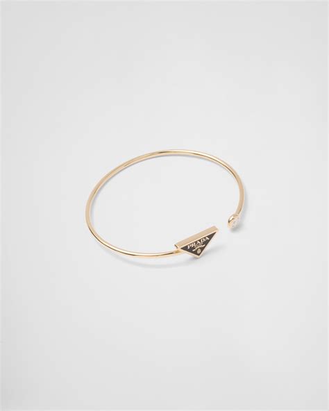 Eternal Gold Bangle Bracelet In Yellow Gold With Diamonds 